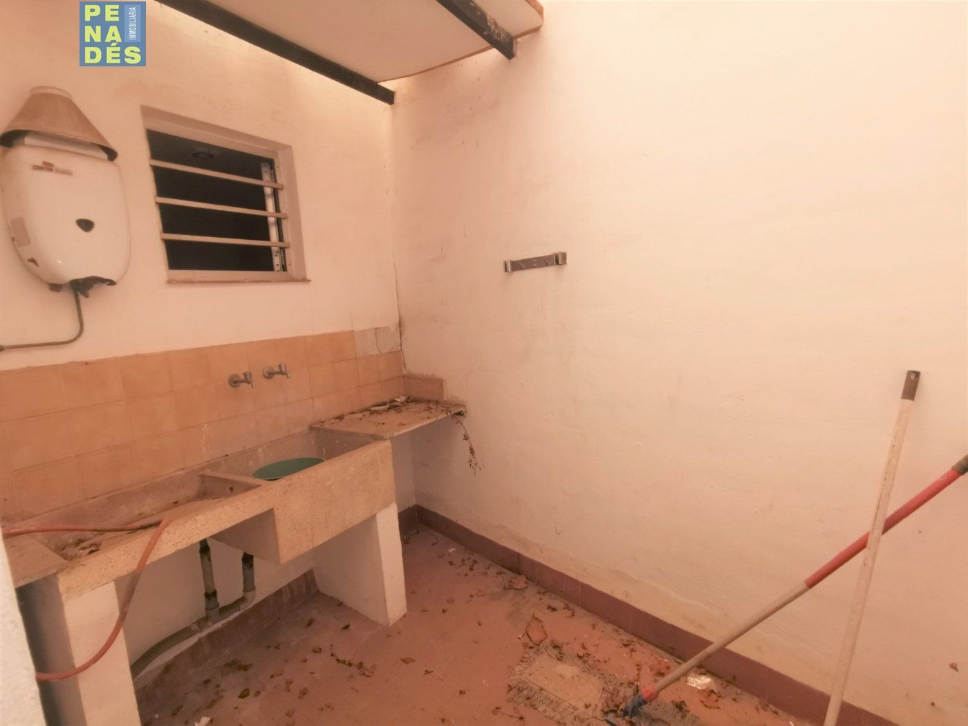 Retail in Ontinyent, Valencia for lease Building Photo- Image 1 of 7