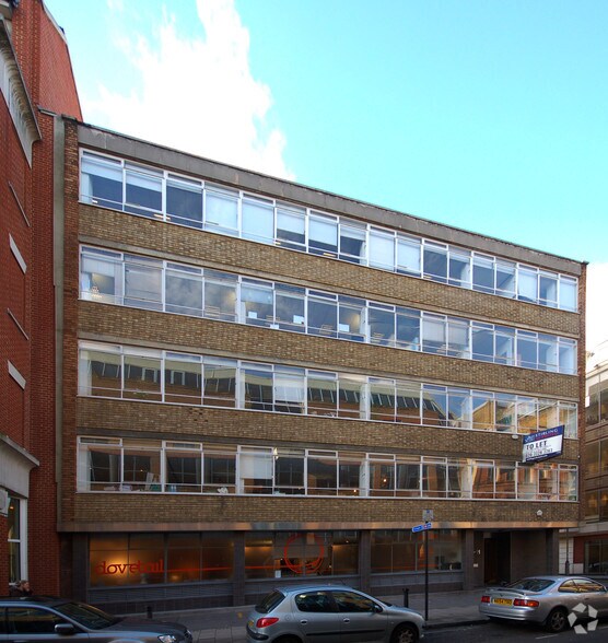8-11 St Johns Ln, Londres à louer - Photo du bâtiment - Image 2 de 7