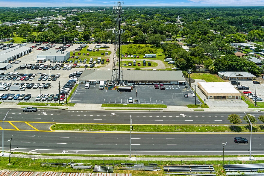 709 N Park Rd, Plant City, FL for sale - Building Photo - Image 2 of 4