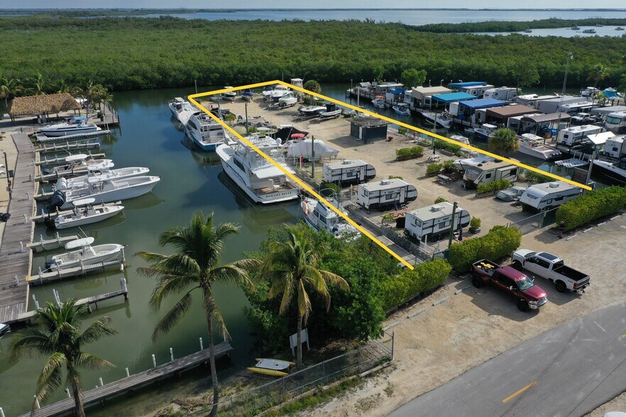 199 Morris Ave, Key Largo, FL à vendre - Photo du bâtiment - Image 2 de 24