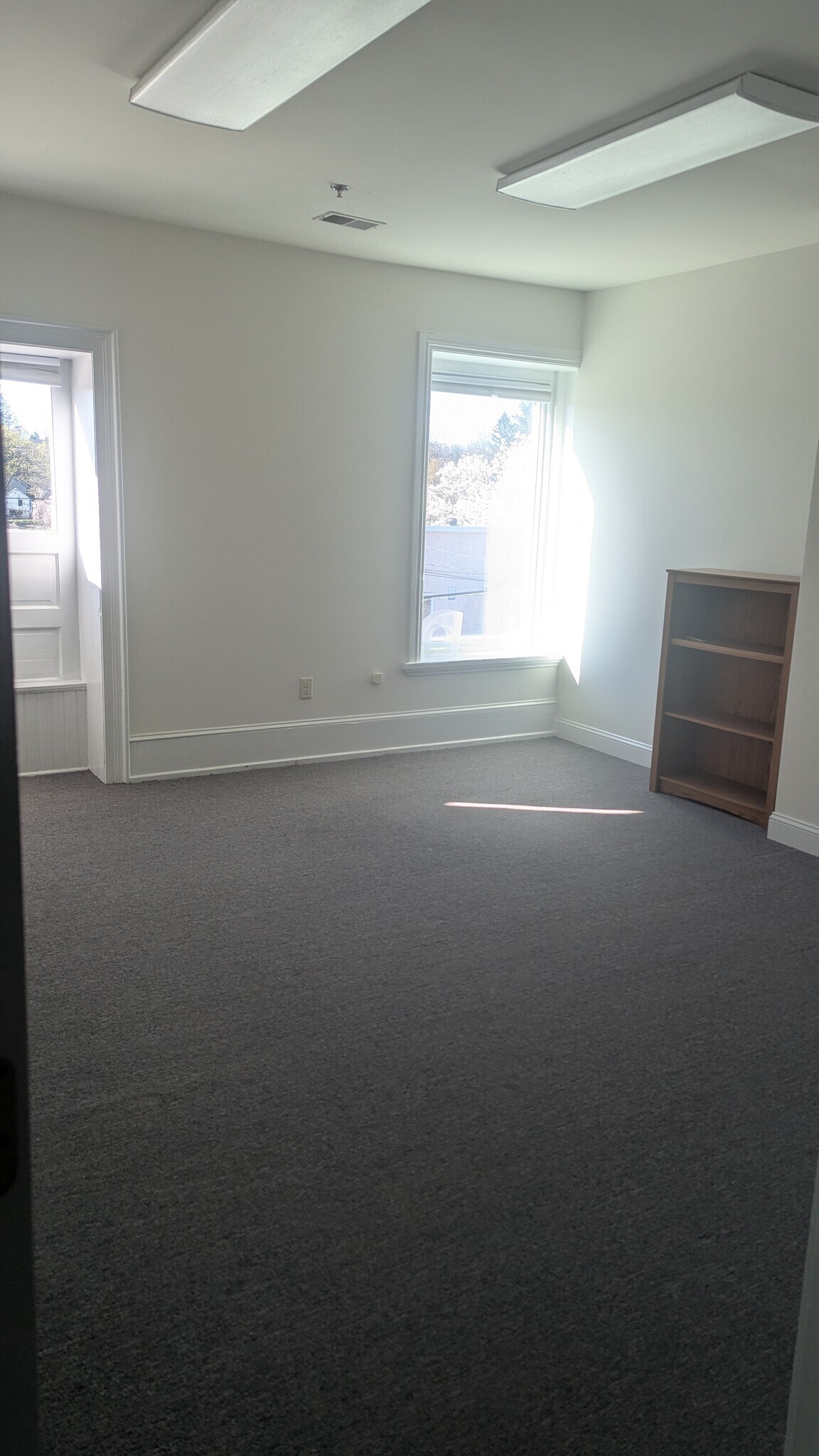 10 Exchange Pl, West Grove, PA à louer Photo intérieure- Image 1 de 2