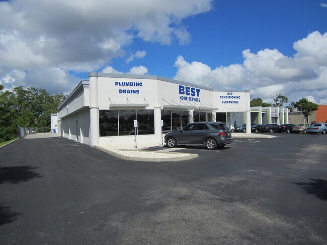 Plus de détails pour 16080-16090 S Tamiami Trl, Fort Myers, FL - Commerce de détail à vendre