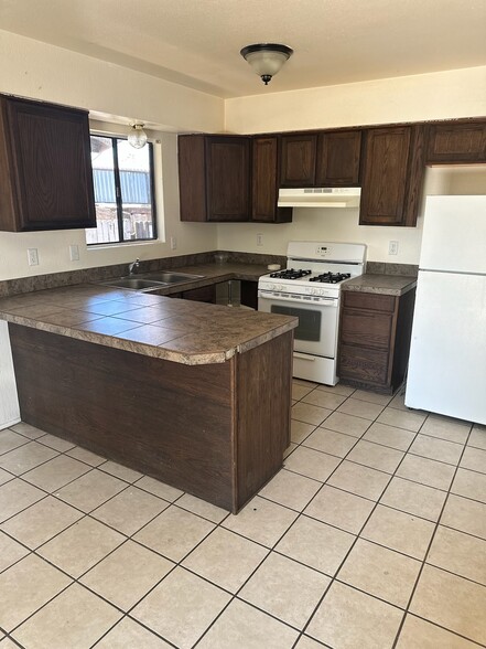 2855 N Sparkman Blvd, Tucson, AZ for sale - Building Photo - Image 2 of 8