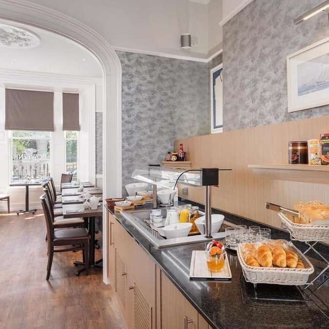 11-12 Osborne Pl, Plymouth à vendre Photo du bâtiment- Image 1 de 10