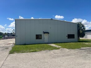 6120 Idlewild St, Fort Myers, FL for lease Building Photo- Image 1 of 9