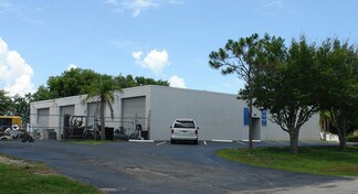 Plus de détails pour 5576 Doug Taylor Cir, Saint James City, FL - Industriel à louer