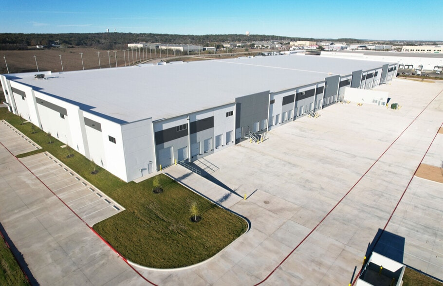 Tejas Way, Schertz, TX à vendre - Photo du bâtiment - Image 2 de 4