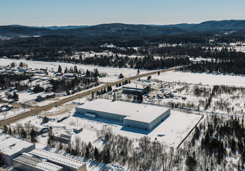 1267 Rte 317, Ripon, QC à vendre - Photo du bâtiment - Image 2 de 4