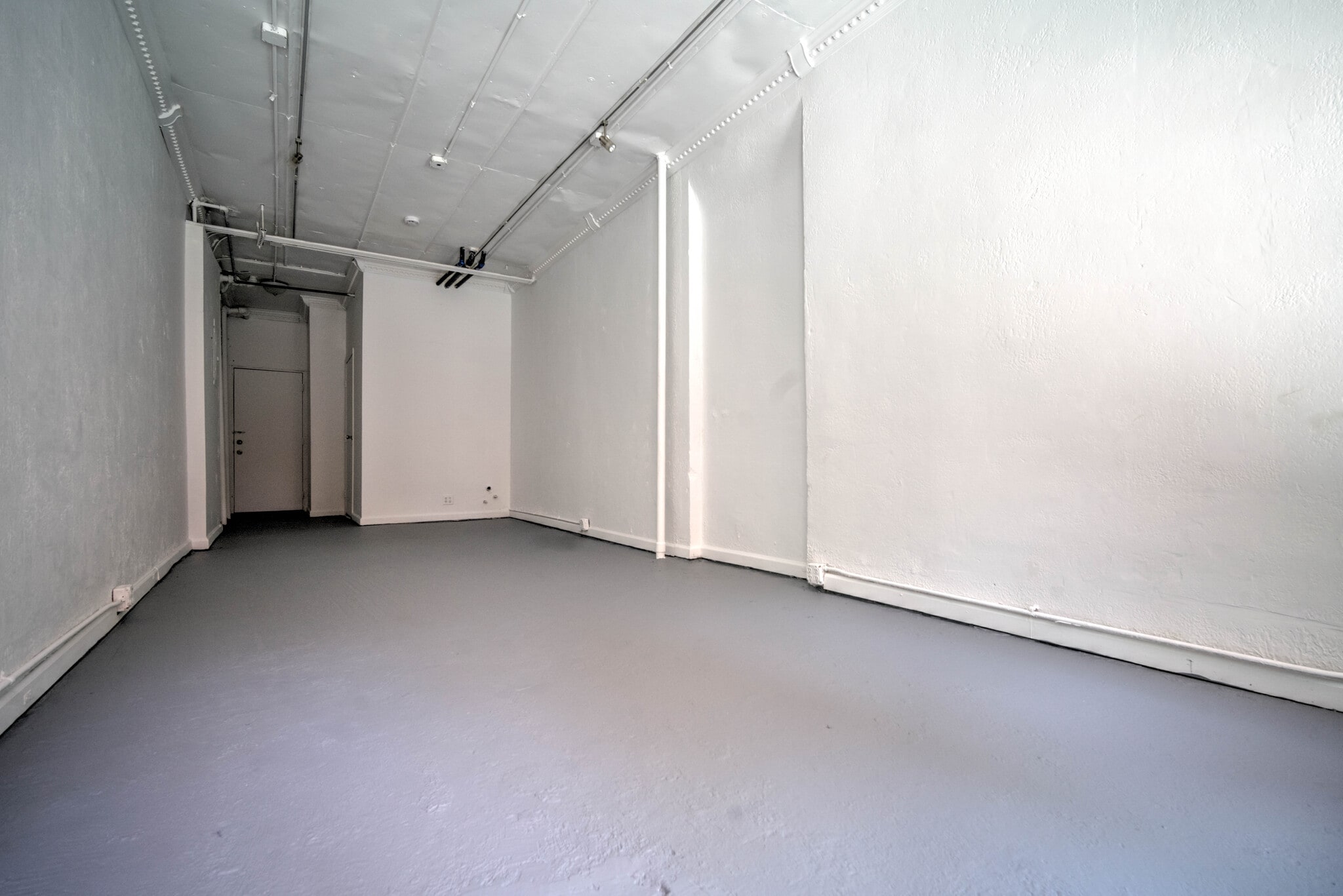 547 E 12th St, New York, NY for lease Interior Photo- Image 1 of 4