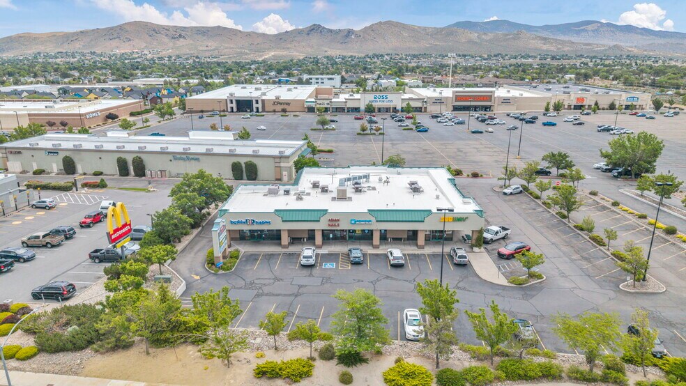 3947-3959 S Carson St, Carson City, NV à vendre - Photo du bâtiment - Image 2 de 5