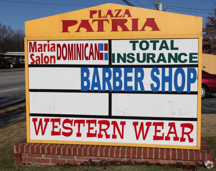 2764 Langford Rd, Norcross, GA à louer - Photo du bâtiment - Image 2 de 4