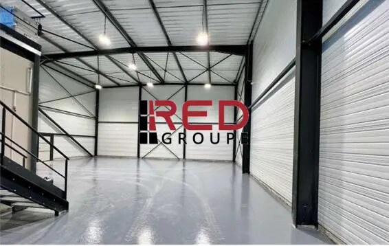 Industrial in Signes for lease Building Photo- Image 1 of 3