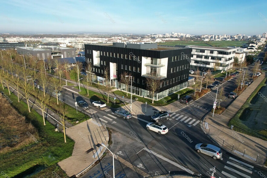 222 Rue Louis Victor De Broglie, Bezannes à louer - Aérien - Image 1 de 6