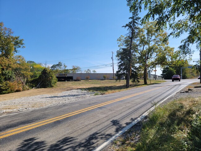 Plus de détails pour 702 Hookstown Grade Rd, Clinton, PA - Terrain à louer