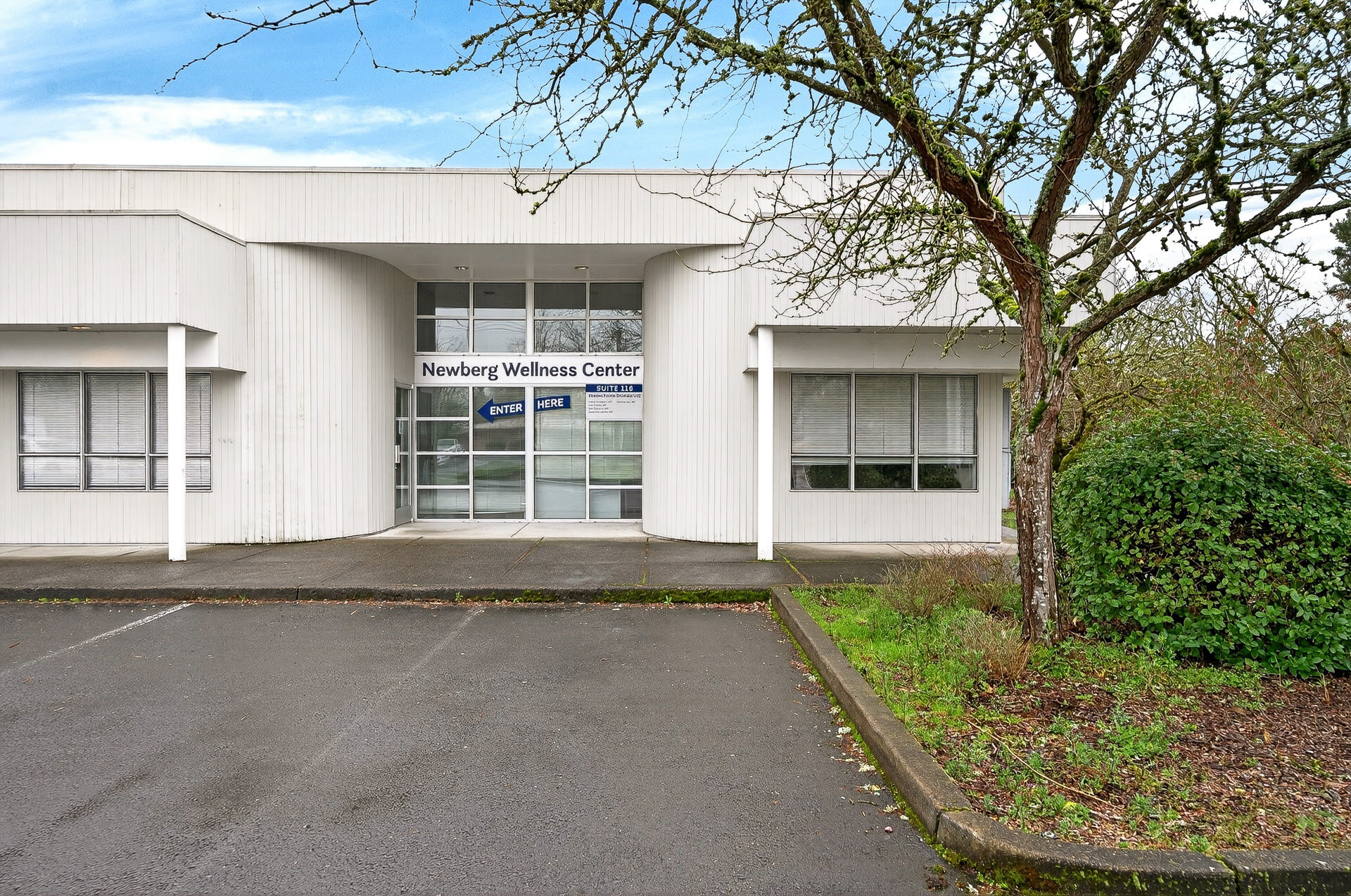 308 N Villa Rd, Newberg, OR à louer Photo du bâtiment- Image 1 de 28