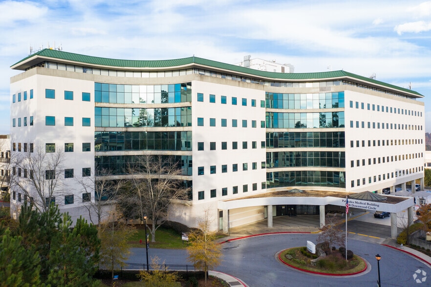 3200 Downwood Cir NW, Atlanta, GA à louer - Photo du bâtiment - Image 2 de 4