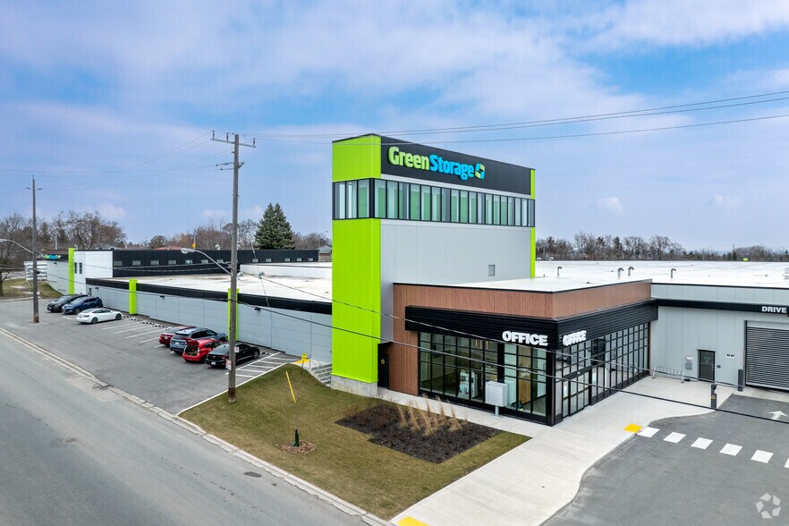 376 Birchmount Rd, Toronto, ON for sale - Primary Photo - Image 1 of 1