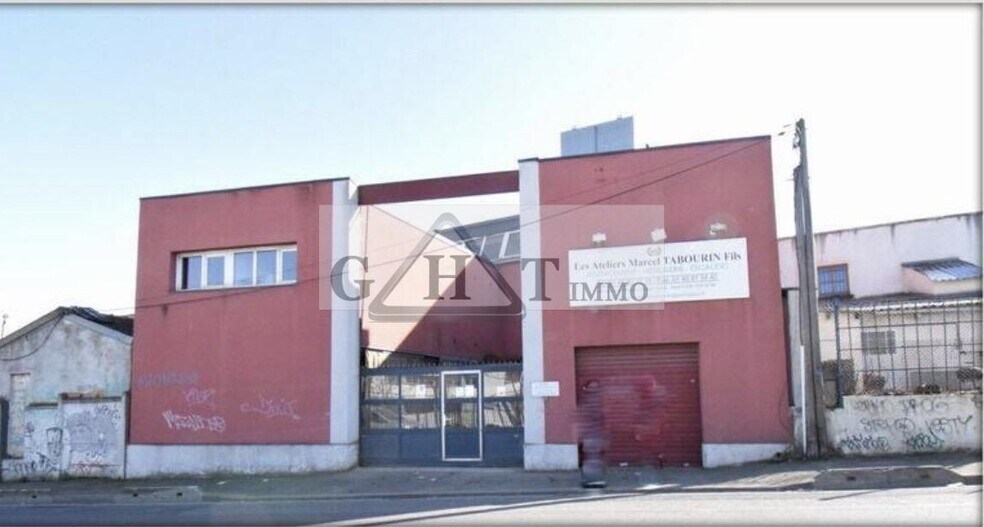 Industrial in Vitry Sur Seine for sale - Building Photo - Image 2 of 10