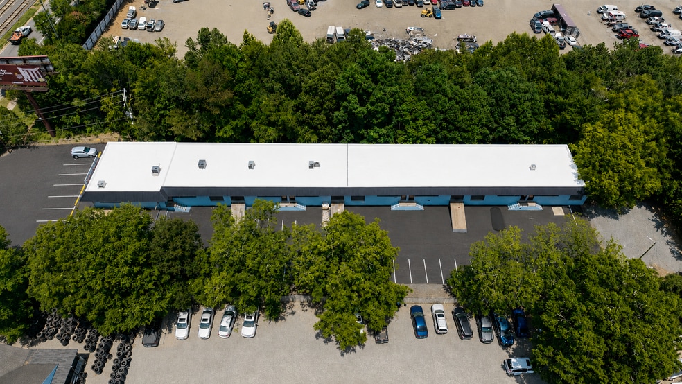5926-5940 N Tryon St, Charlotte, NC for sale - Building Photo - Image 2 of 7