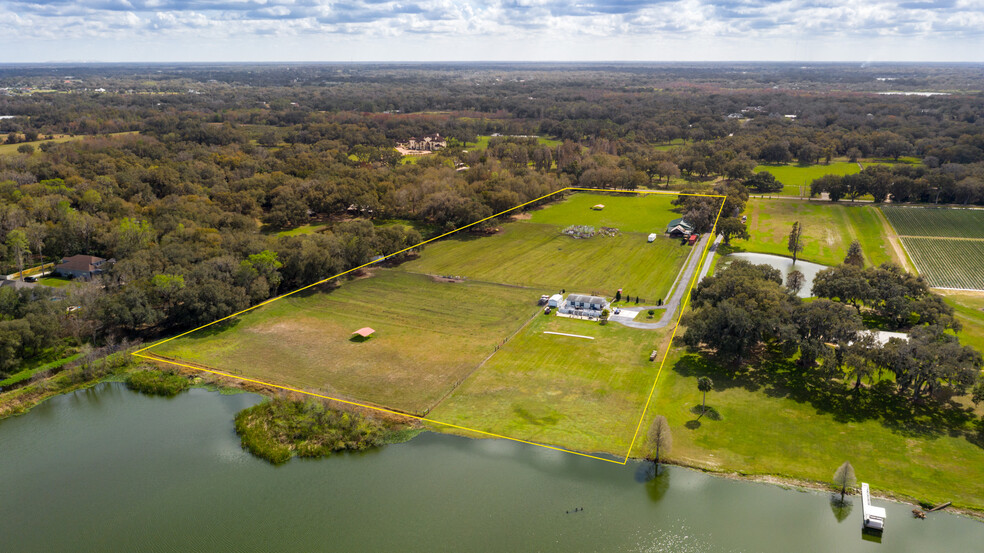 1302 E Old Hillsborough Ave, Seffner, FL for sale - Primary Photo - Image 1 of 1