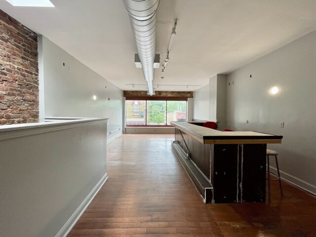4213 Ridge Ave, Philadelphia, PA à louer - Photo intérieure - Image 1 de 10