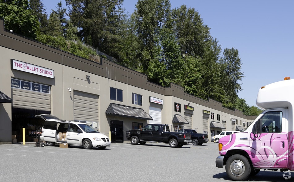 34100 S Fraser Way, Abbotsford, BC à vendre - Photo du bâtiment - Image 2 de 13