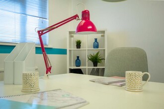 4-6 Wadsworth Rd, Greenford for lease Interior Photo- Image 2 of 6