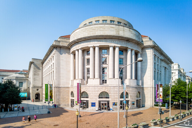 Plus de détails pour 1300 Pennsylvania Ave NW, Washington, DC - Bureau à louer