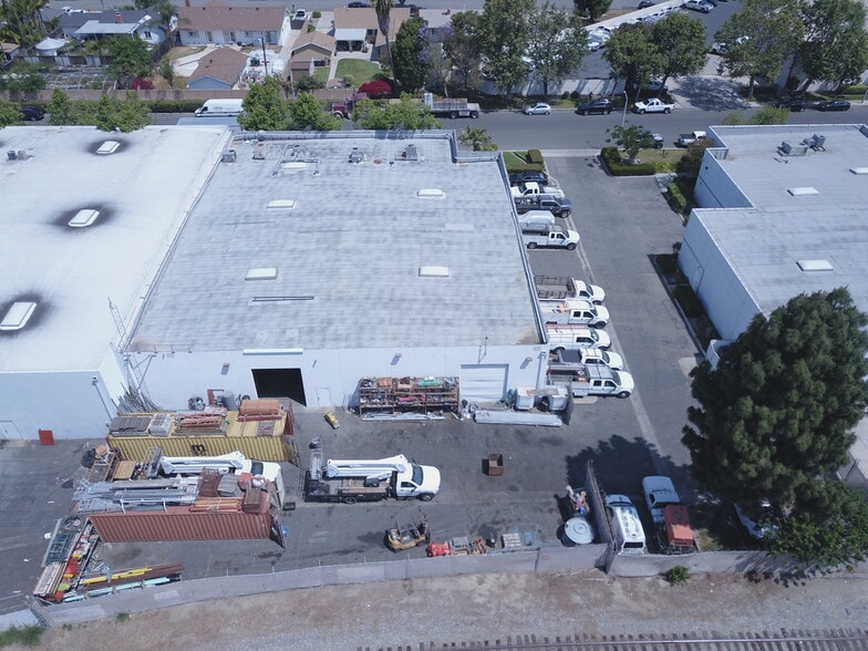 602 W Southern Ave, Orange, CA for lease - Building Photo - Image 2 of 5