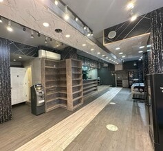 77 E 12th St, New York, NY for lease Interior Photo- Image 2 of 5