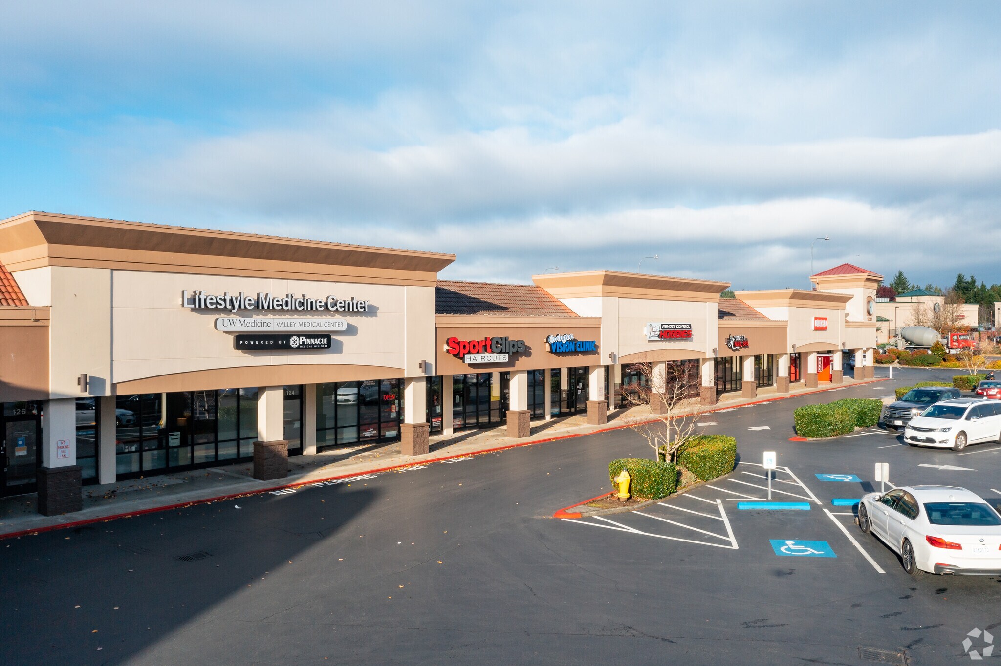 17307 SE 272nd St, Covington, WA for lease Building Photo- Image 1 of 8