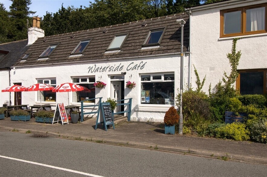 Waterside Café & Flat, Strathcarron à vendre - Photo du bâtiment - Image 1 de 25