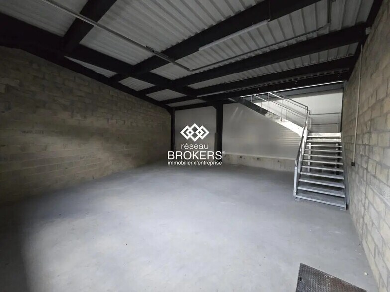 Industrial in Épinay-sur-Seine for lease - Interior Photo - Image 2 of 8