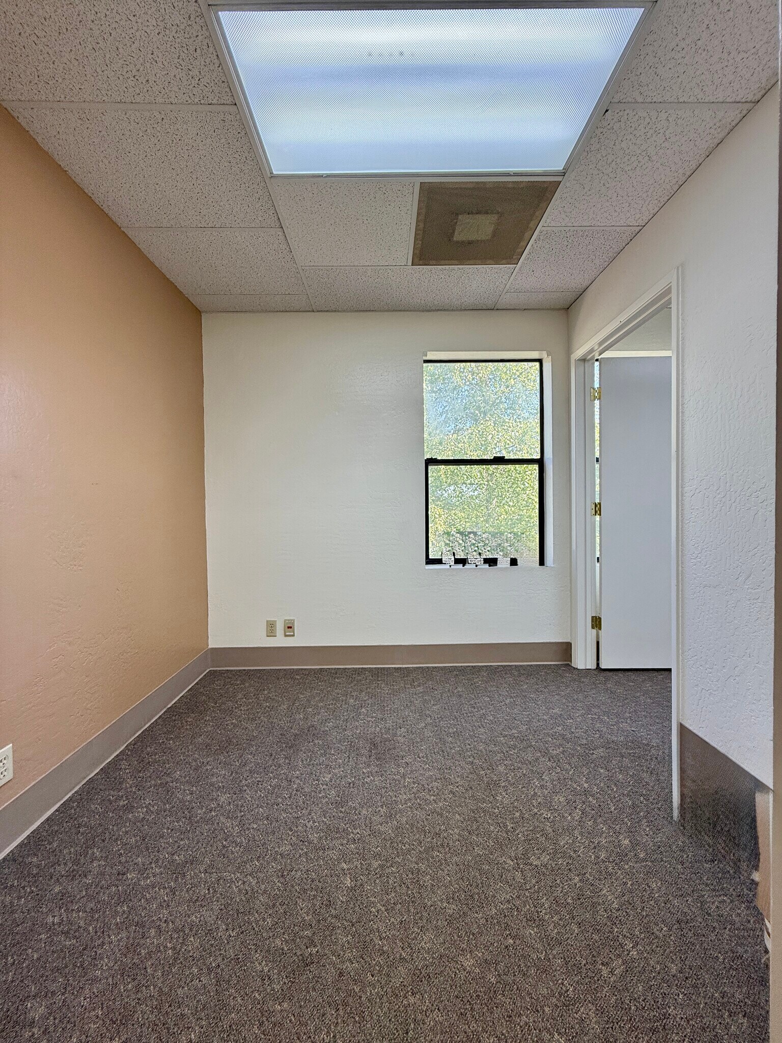 117 New Mohawk Rd, Nevada City, CA for sale Interior Photo- Image 1 of 40