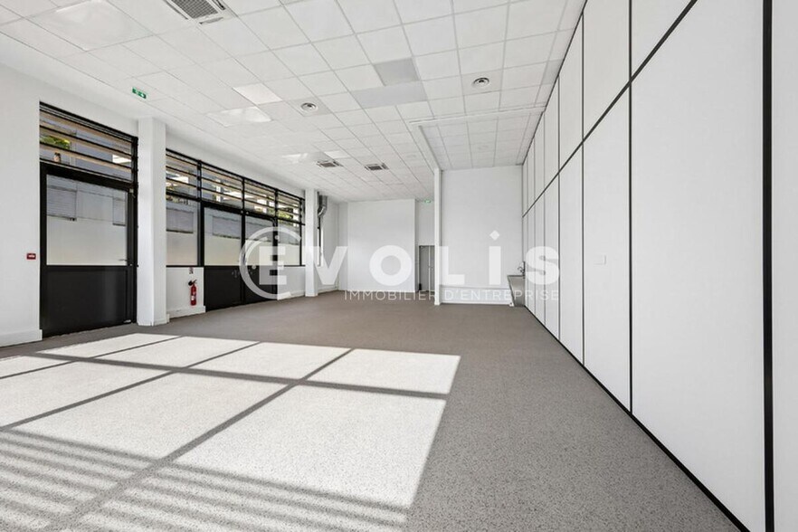 80-84 Rue Des Meuniers, Bagneux for lease - Building Photo - Image 2 of 17