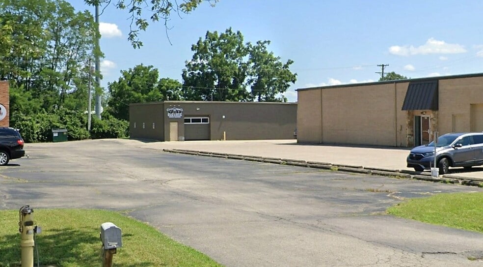130-138 Westpark Rd, Centerville, OH for lease - Building Photo - Image 3 of 9