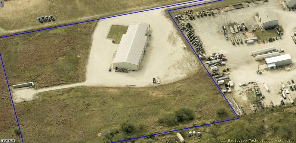 293 Corgey Rd, Pleasanton, TX à louer - Photo du bâtiment - Image 2 de 12