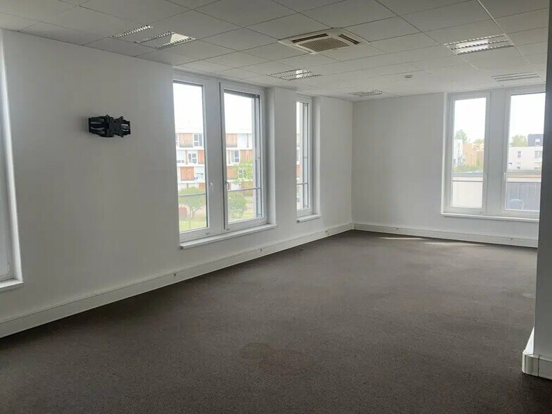 Office in Strasbourg for sale - Interior Photo - Image 2 of 9