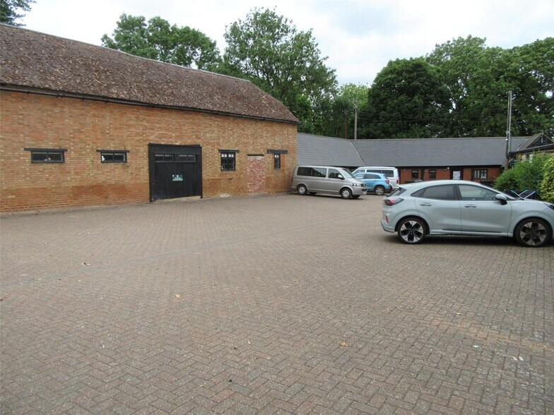 Stowe Castle Business Park, Buckingham à louer - Photo du bâtiment - Image 2 de 6