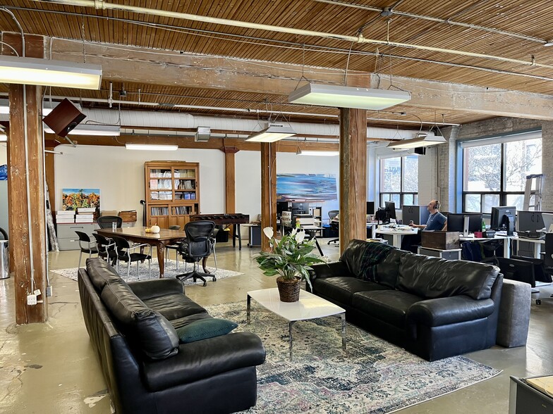 116 Spadina Ave, Toronto, ON for lease - Interior Photo - Image 2 of 27