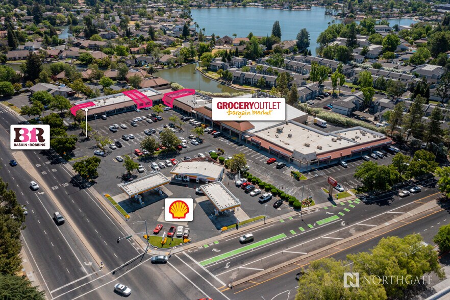 6371-6413 Riverside Blvd, Sacramento, CA à louer - Photo du bâtiment - Image 2 de 5