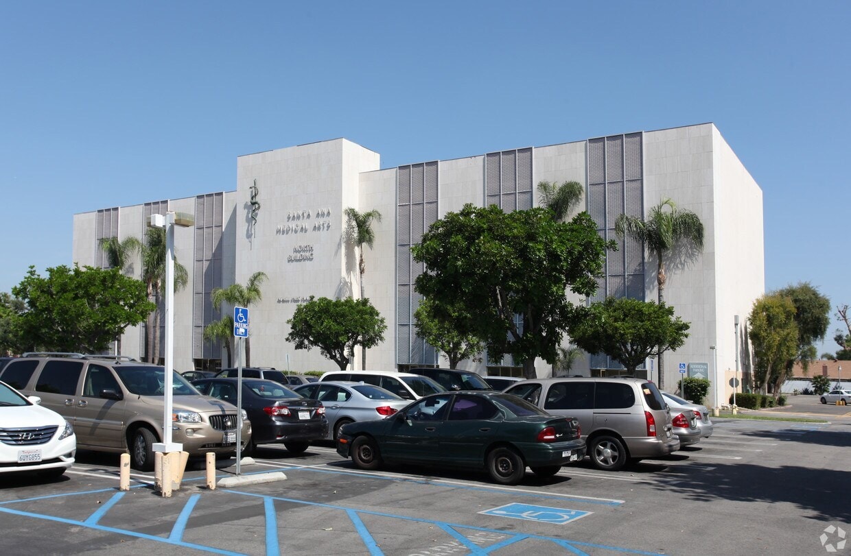 1125 E 17th St, Santa Ana, CA for lease Interior Photo- Image 1 of 2