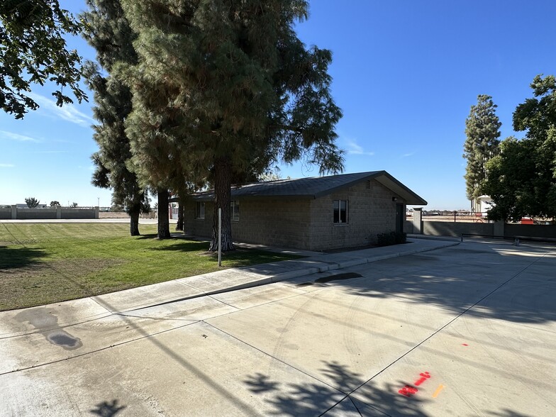 115 S Beech Ave, Shafter, CA for lease - Building Photo - Image 1 of 6