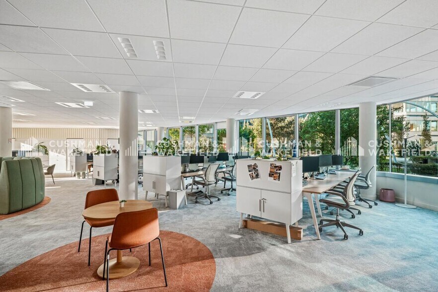 8-12 Avenue Aristide Briand, Bagneux à louer - Photo du bâtiment - Image 3 de 13
