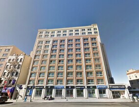 3225 3rd Ave, Bronx, NY à louer Photo du bâtiment- Image 1 de 6