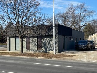 Plus de détails pour 33050 5 Mile Rd, Livonia, MI - Bureau à vendre