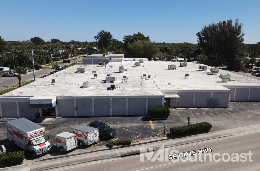 3601 SE Dixie Hwy, Stuart, FL for sale - Building Photo - Image 3 of 15
