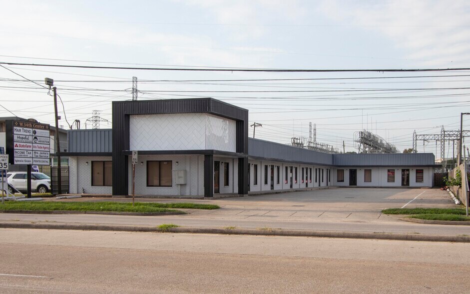 2015 W 34th St, Houston, TX à louer - Photo du bâtiment - Image 2 de 3