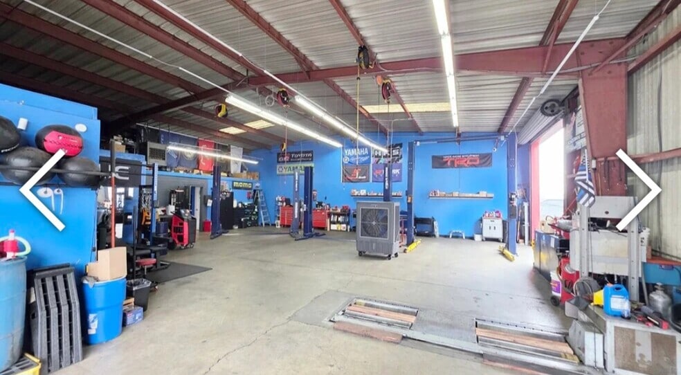 2364 Auto Park Way, Escondido, CA for lease - Building Photo - Image 2 of 16