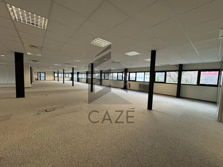 Office in Mérignac for lease - Interior Photo - Image 2 of 4